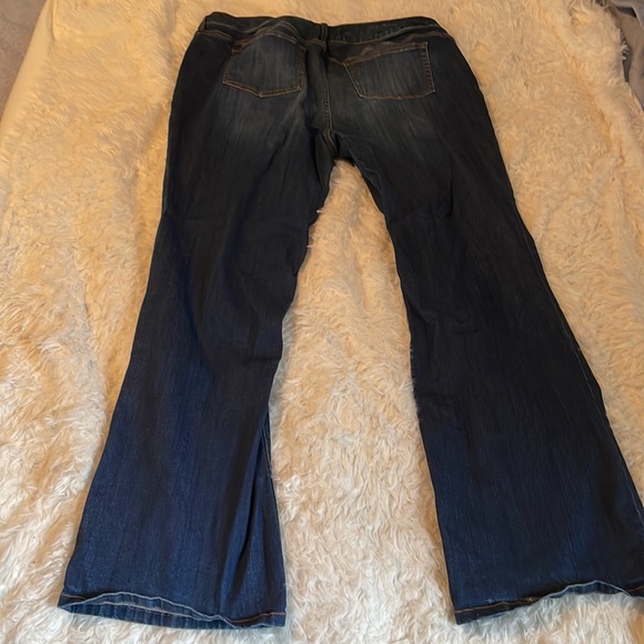 Torrid Relaxed Boot Jeans - Picture 4 of 5